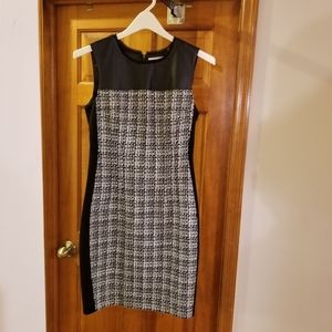 Tahari Black and Tweed Sleeveless Formal Dress